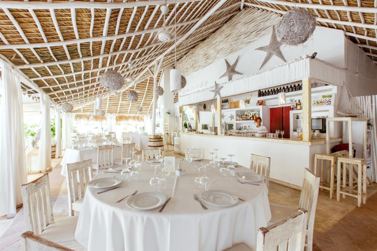 Aventura Village Los Corales Beach And Spa 푼타 카나 외부 사진