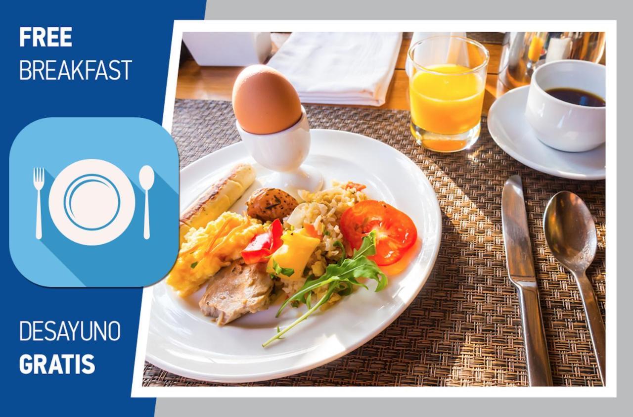 Aventura Village Los Corales Beach And Spa 푼타 카나 외부 사진